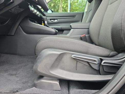 Certified 2026 Honda CR-V LX image 13