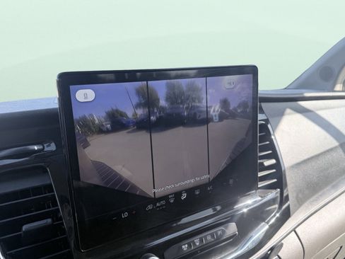 Used 2023 Ford Transit 350 XLT image 50