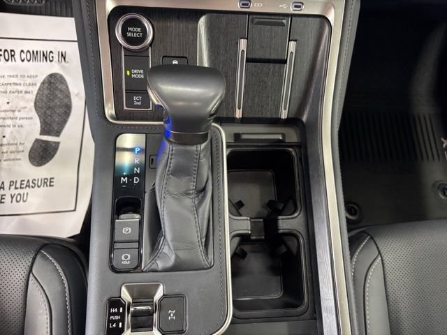 Used 2024 Lexus GX 550 w/ Cold Area Package AWD/4WD image 21