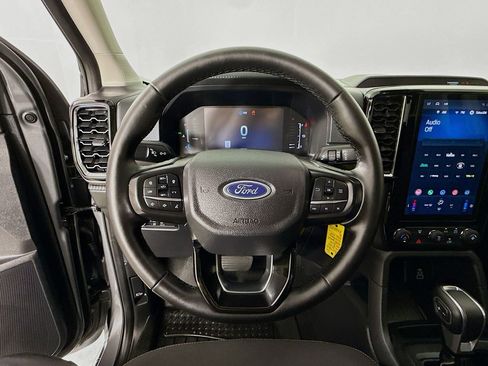 Used 2025 Ford Ranger XLT AWD/4WD image 13