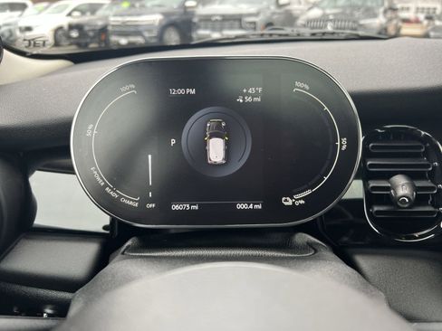 Used 2024 MINI Cooper SE image 16