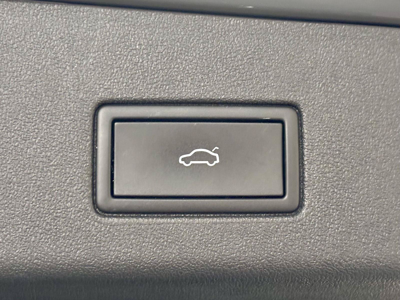 Used 2023 Volkswagen ID.4 S RWD image 41
