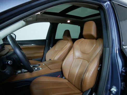 Certified 2025 INFINITI QX60 Sensory w/ Lighting Package (N94) image 11