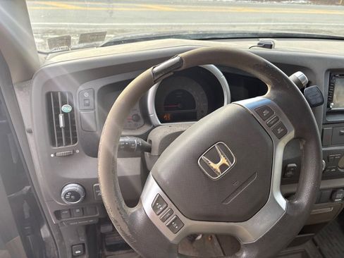 Used 2006 Honda Ridgeline RTS image 5
