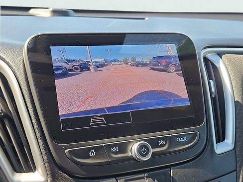 Used 2023 Chevrolet Malibu LT FWD image 15