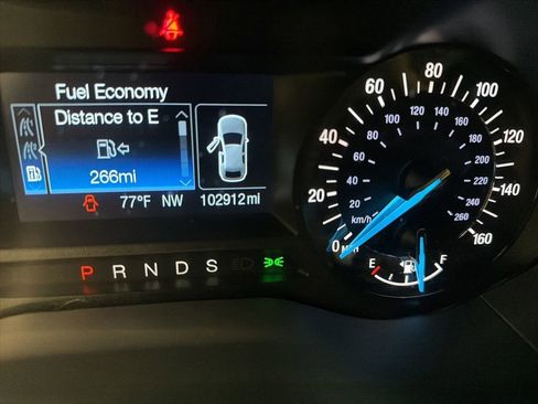 Used 2014 Ford Fusion SE w/ Equipment Group 202A FWD image 21