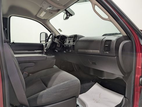 Used 2007 GMC Sierra 2500 SLE w/ Z71 Off-Road Package image 20