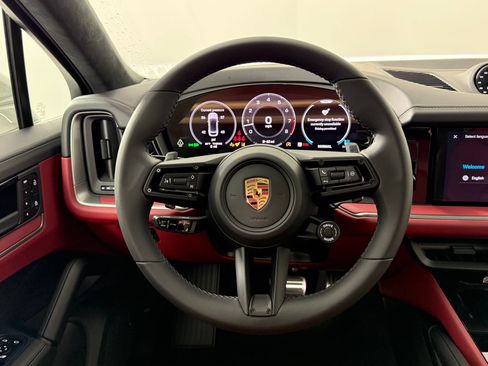 Certified 2026 Porsche Cayenne S AWD/4WD image 18