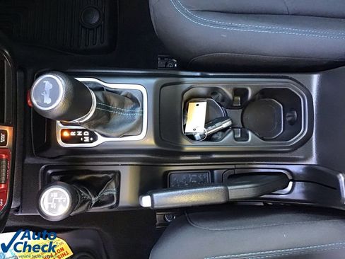 Used 2022 Jeep Wrangler Unlimited Rubicon 4xe w/ Cold Weather Group image 38