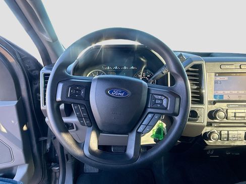 Used 2018 Ford F150 XLT image 12