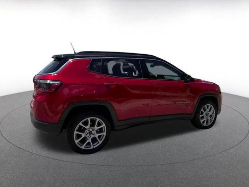 Used 2025 Jeep Compass Limited AWD/4WD image 14