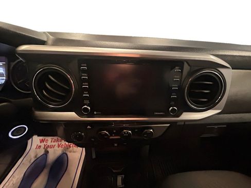 Certified 2022 Toyota Tacoma SR5 image 8