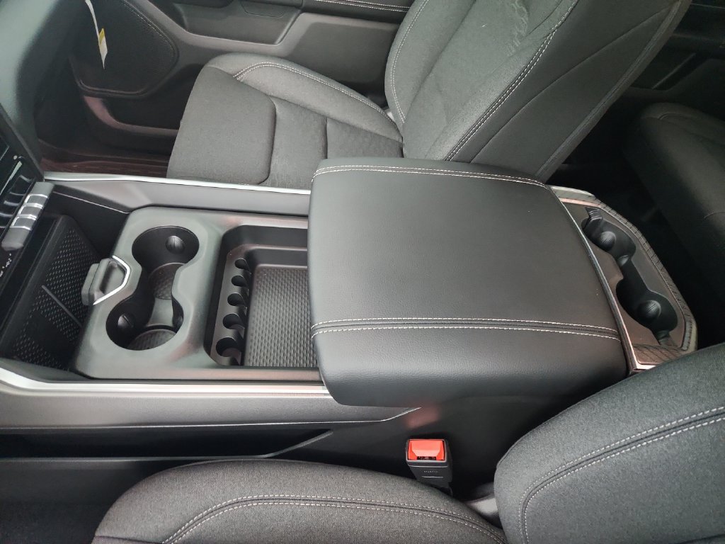 New 2026 RAM 1500 Big Horn AWD/4WD image 30