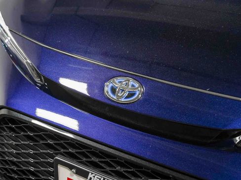 Certified 2025 Toyota Corolla SE w/ SE Premium Package FWD image 8