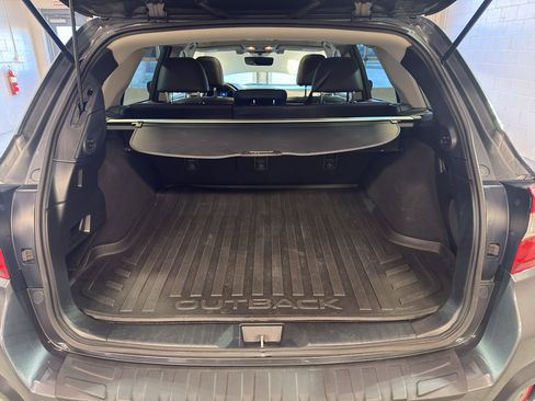 Used 2018 Subaru Outback 2.5i Limited AWD/4WD image 31