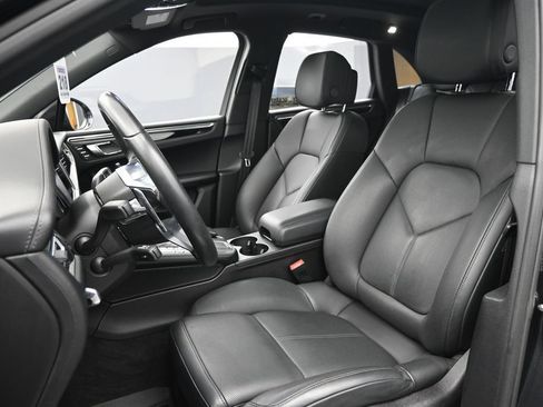 Used 2020 Porsche Macan S AWD/4WD image 17