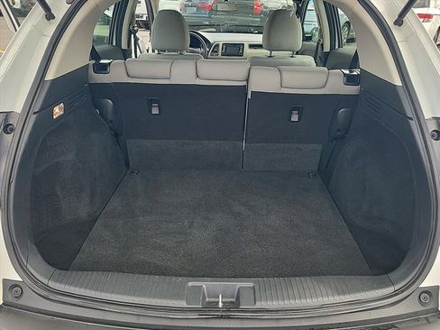 Used 2021 Honda HR-V LX image 19