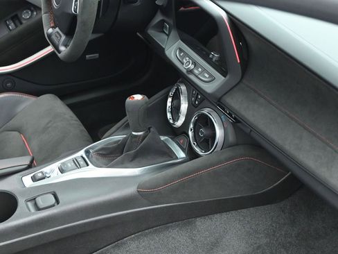 Used 2017 Chevrolet Camaro ZL1 RWD image 28