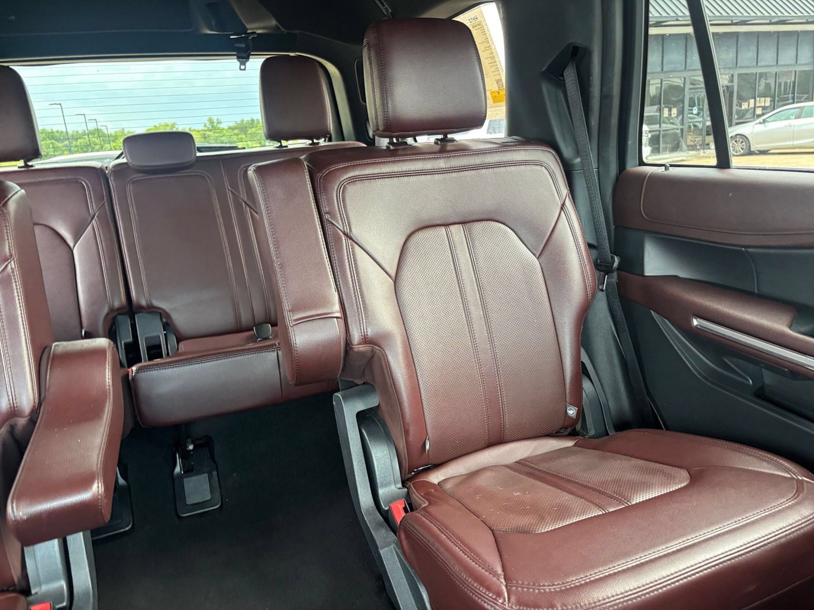 Used 2024 Ford Expedition Limited AWD/4WD image 41
