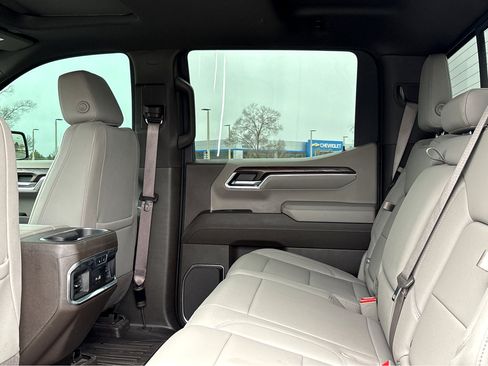 Used 2024 GMC Sierra 1500 SLT w/ SLT Premium Plus Package image 19