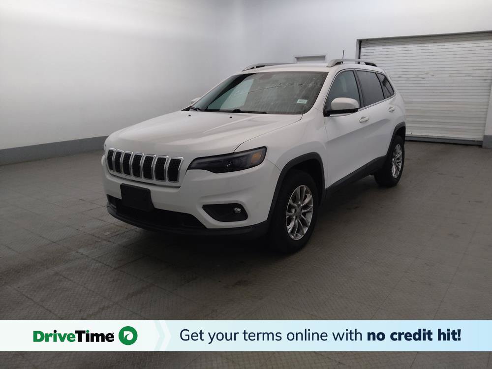 Used 2019 Jeep Cherokee Latitude Plus w/ Cold Weather Group AWD/4WD image 1