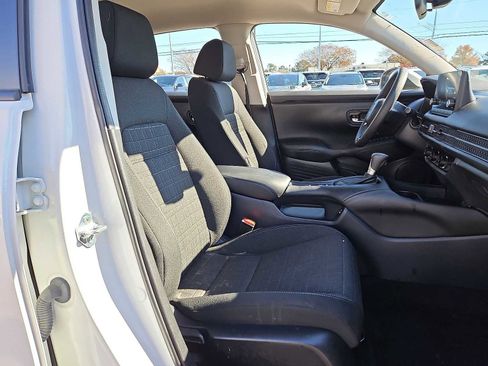 Used 2025 Honda HR-V LX image 28