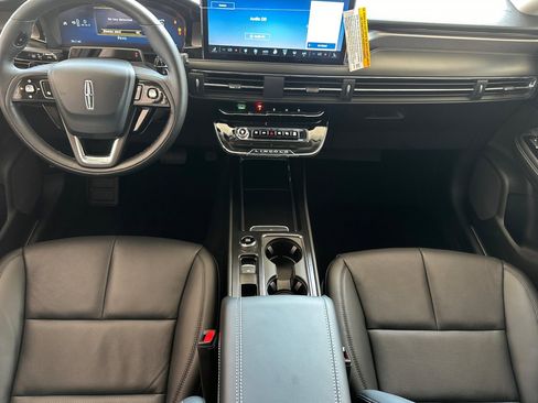 New 2025 Lincoln Corsair Reserve w/ Equipment Group 202A image 12