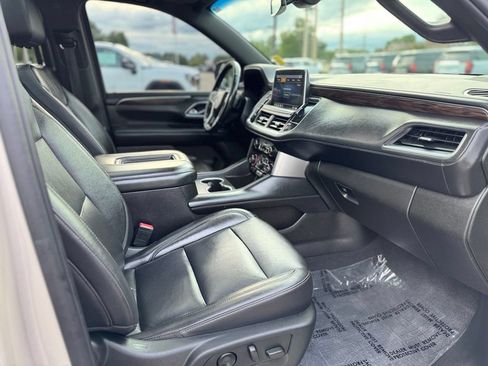 Used 2021 Chevrolet Tahoe Z71 w/ Z71 Signature Package AWD/4WD image 11