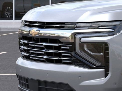 New 2026 Chevrolet Suburban Premier image 14