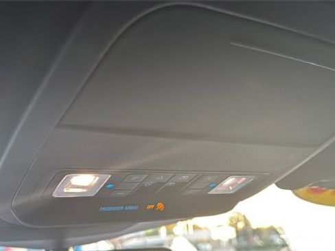 Used 2020 Ford Explorer Platinum w/ Premium Technology Package image 23