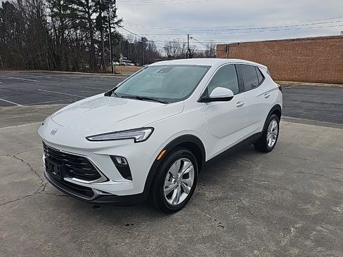 Certified 2024 Buick Encore GX Preferred image 4