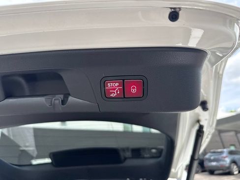 Used 2019 Mercedes-Benz GLC 300 4MATIC Coupe image 54