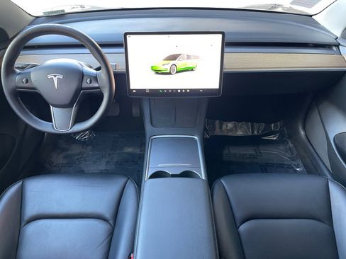 Used 2022 Tesla Model 3 Standard Range RWD image 10