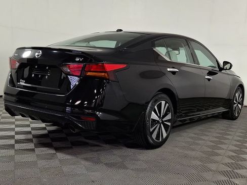 Used 2020 Nissan Altima 2.5 SV FWD image 9