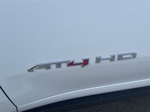 New 2026 GMC Sierra 2500 AT4 image 3