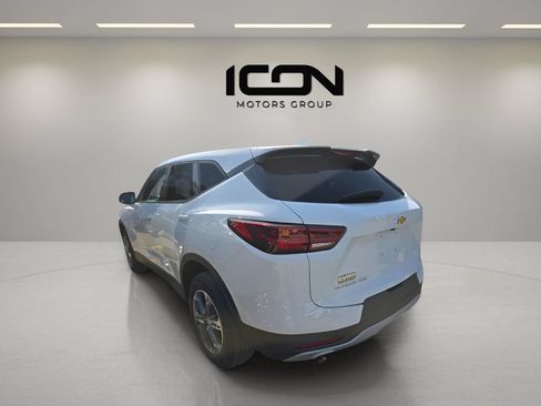 Used 2023 Chevrolet Blazer LT AWD/4WD image 2