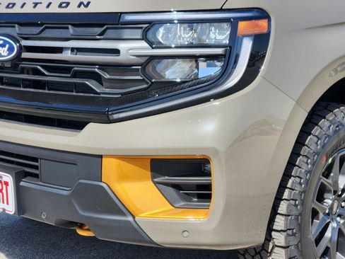 New 2027 Ford Expedition Tremor w/ Driver's Package AWD/4WD image 3