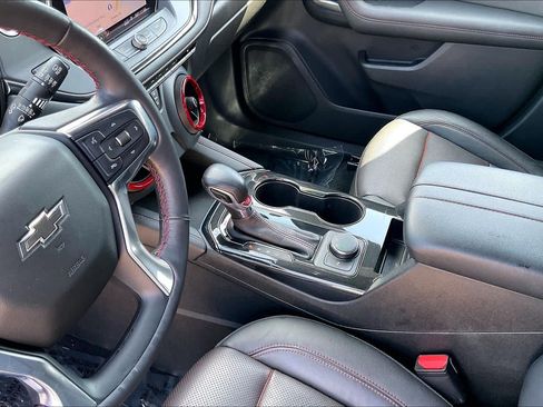 Used 2019 Chevrolet Blazer RS w/ Sun and Wheels Package FWD image 17