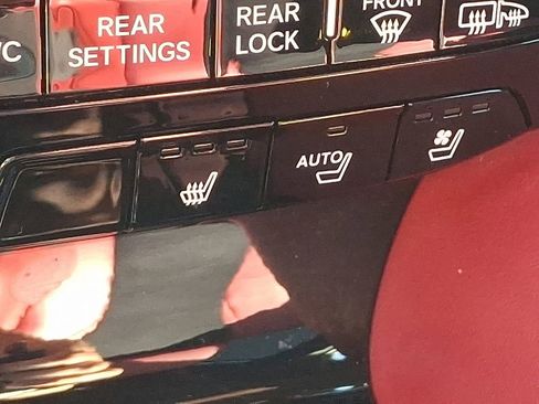 Used 2023 Acura MDX A-Spec image 28