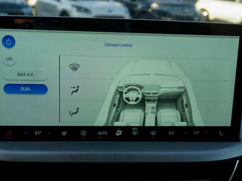 Used 2025 Ford Escape Platinum image 18