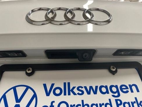Used 2019 Audi Q5 Prestige w/ Prestige Package AWD/4WD image 8