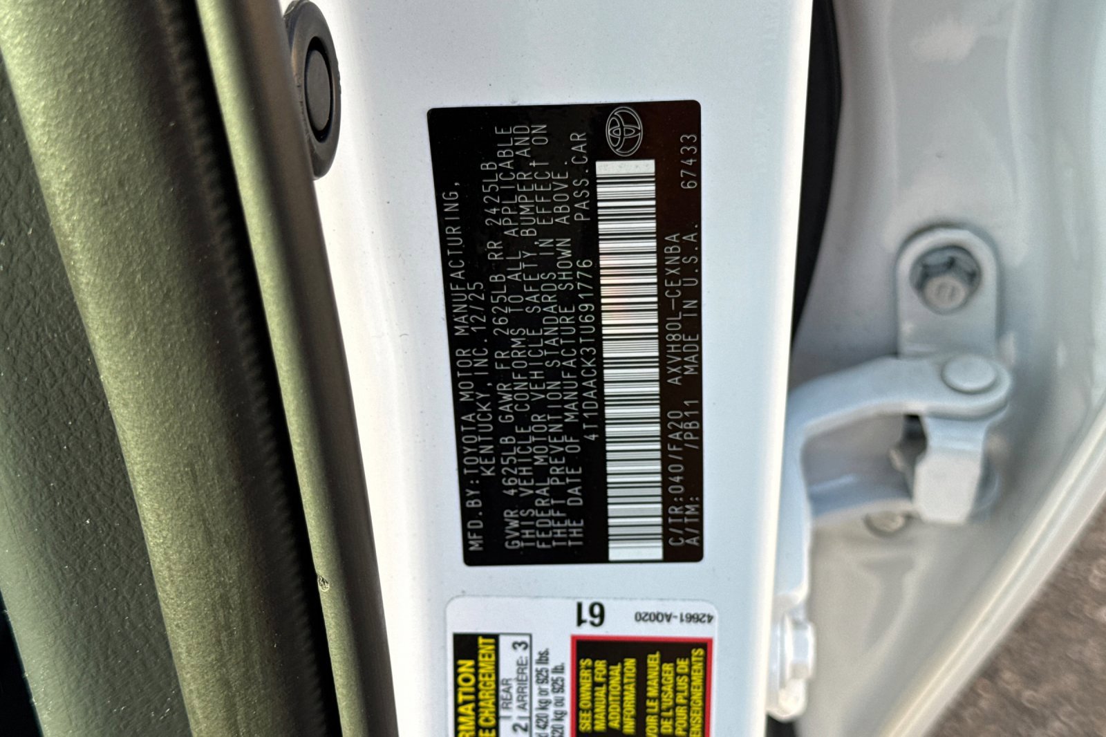 Used 2026 Toyota Camry LE FWD image 28