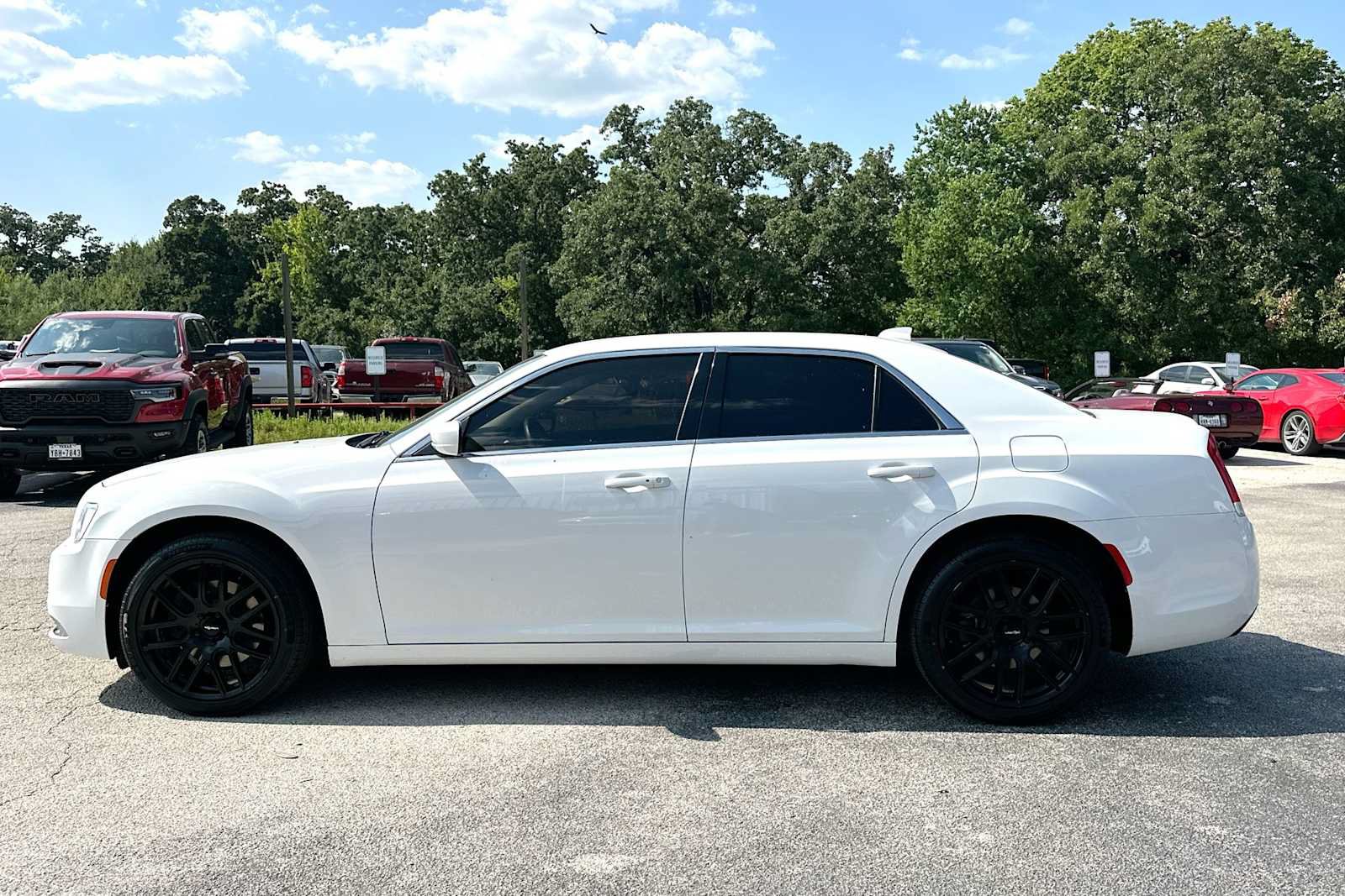 Used 2019 Chrysler 300 Touring L w/ Quick Order Package 22F AWD/4WD image 12