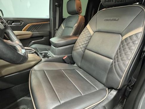 Used 2023 GMC Canyon Denali AWD/4WD image 24
