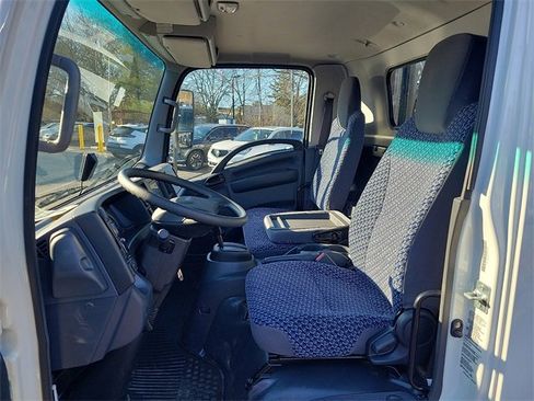 New 2024 Chevrolet Low Cab Forward image 8