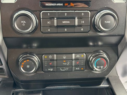 Used 2019 Ford F150 XLT w/ Equipment Group 302A Luxury AWD/4WD image 16