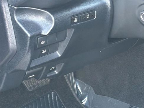 Used 2025 Lexus IS 300 w/ Premium Package image 16
