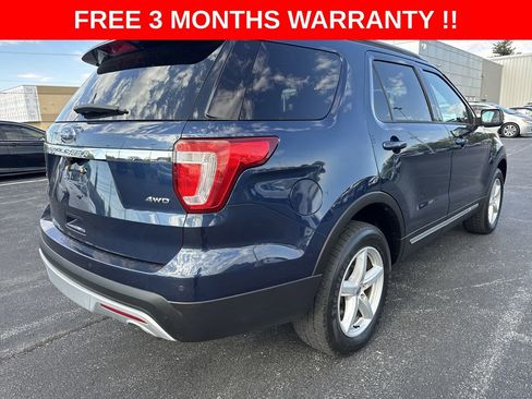 Used 2017 Ford Explorer XLT w/ Equipment Group 202A AWD/4WD image 28