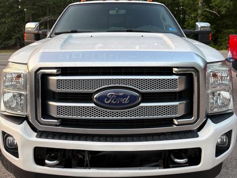 Used 2015 Ford F250 Platinum AWD/4WD image 8
