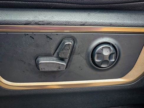 Certified 2023 RAM 1500 Limited image 17